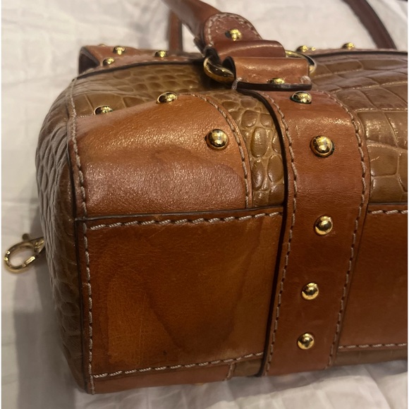 MICHAEL MICHAEL KORS Croc Embossed Brown Leather Handbag Gold Buckle Studs - Picture 6 of 13